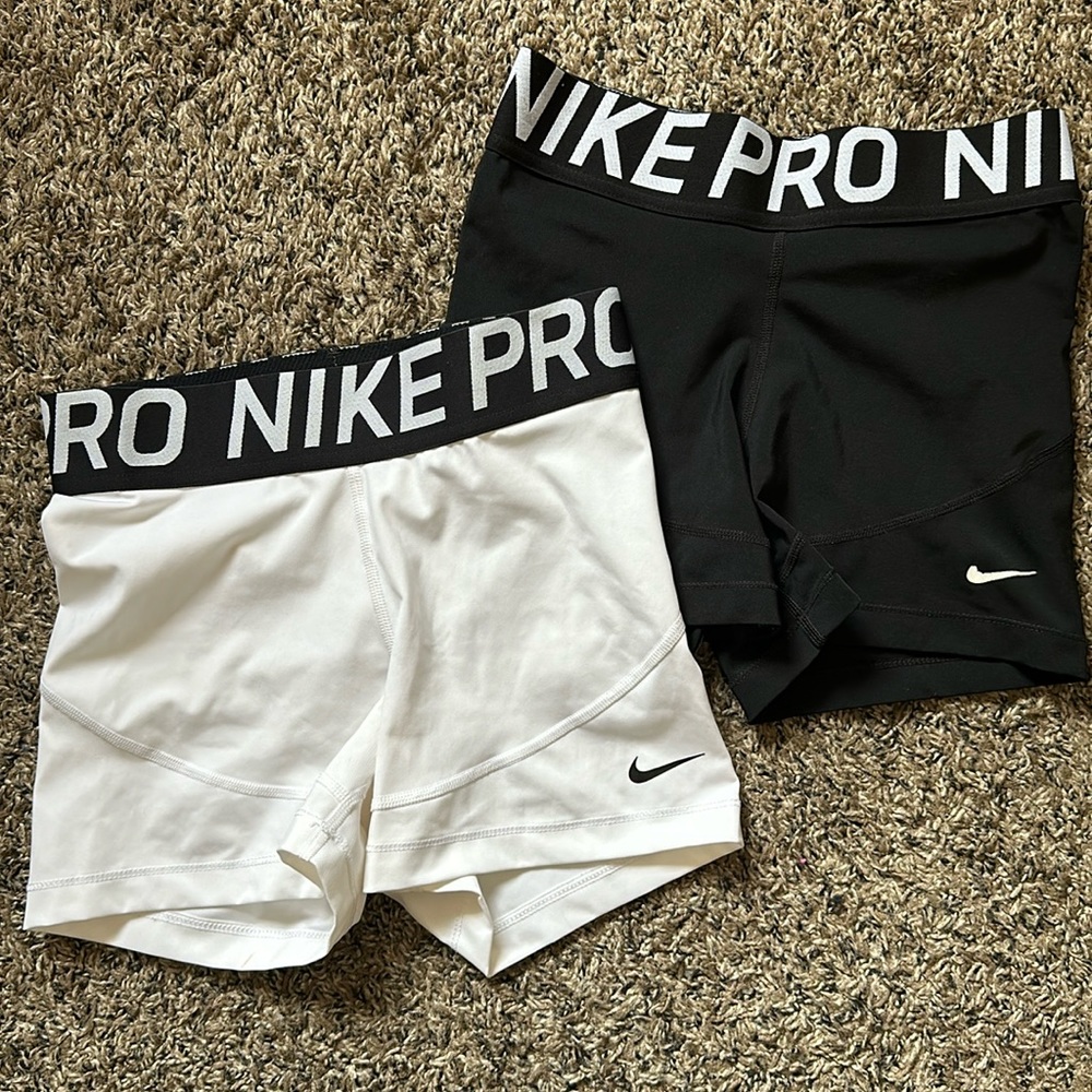 Pair of Black and White Nike Pro Spandex, Size Small